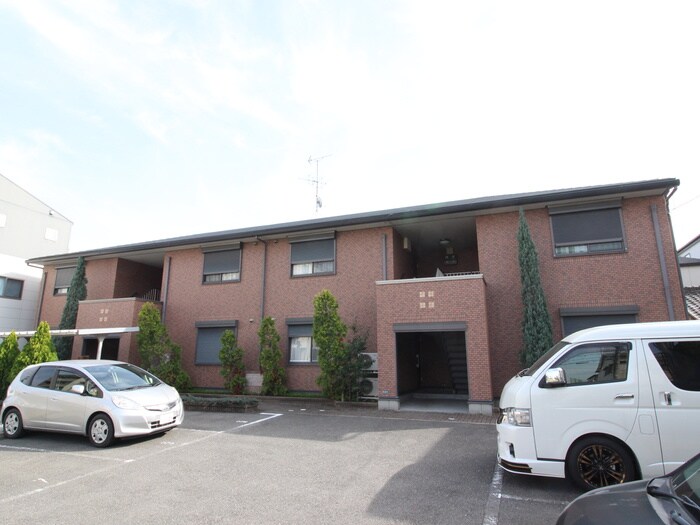 スカイフィ－ルドの物件外観写真