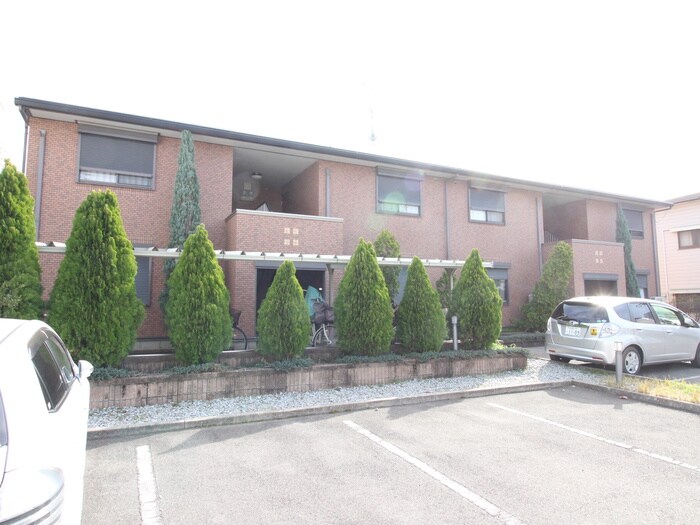 スカイフィ－ルドの物件外観写真