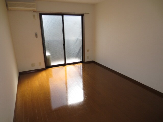 アム－ル末成の物件内観写真