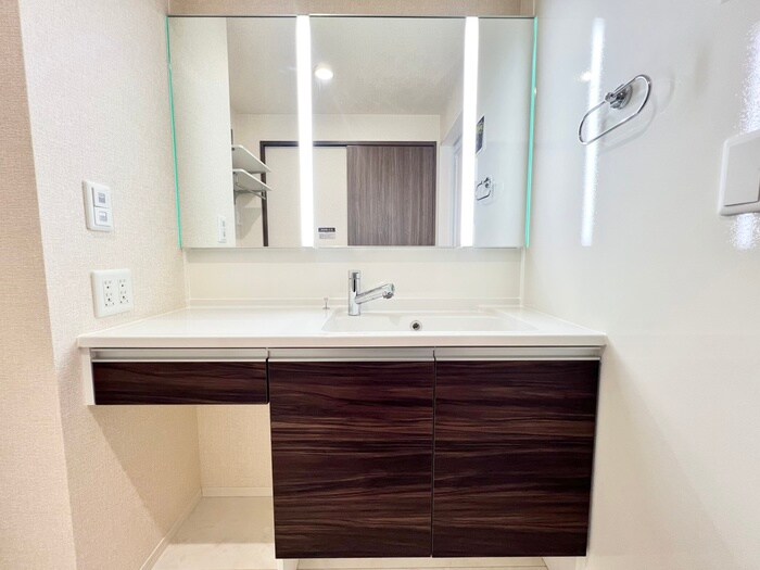 GRAMM六地蔵A棟の物件内観写真