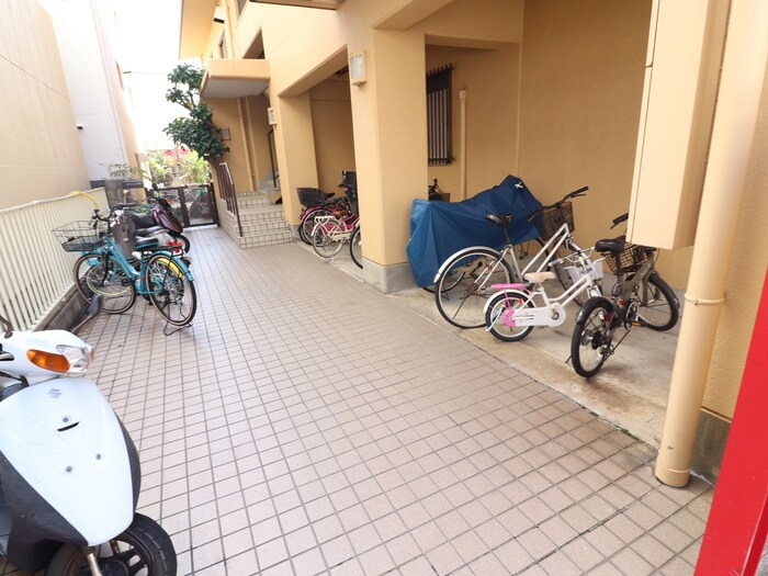 ロジュマンヴェールの物件外観写真