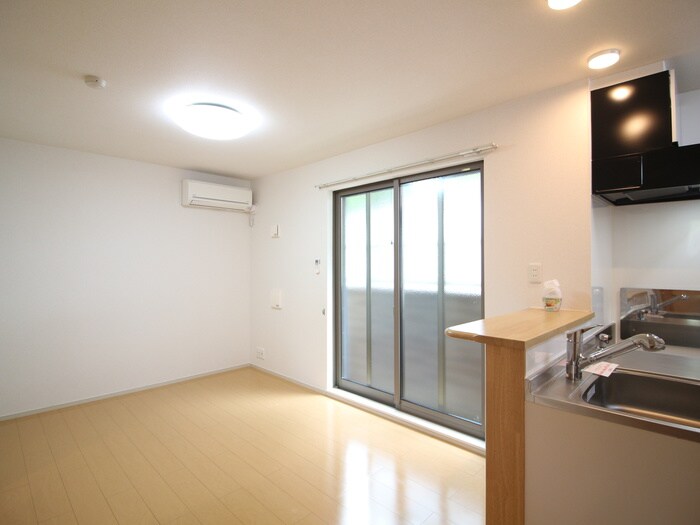 エレガント塚崎の物件内観写真