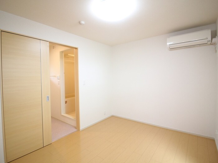 エレガント塚崎の物件内観写真