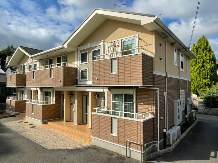 マーヴェラスの物件外観写真