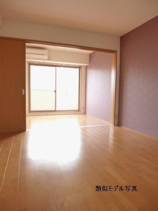 リバーサイド桂　壱番館の物件内観写真