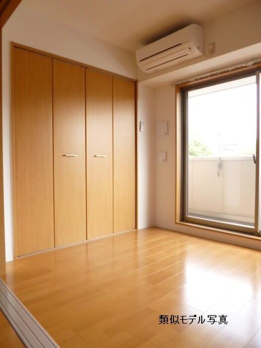 リバーサイド桂　壱番館の物件内観写真