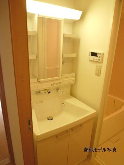 リバーサイド桂　壱番館の物件内観写真