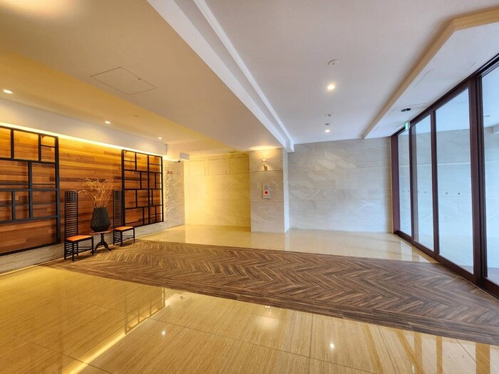 La Douceur豊中南の物件外観写真