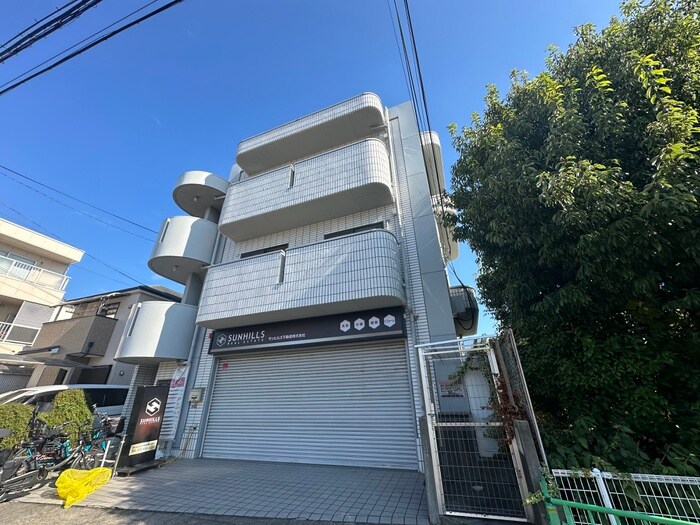 アクシスコート三島丘の物件外観写真