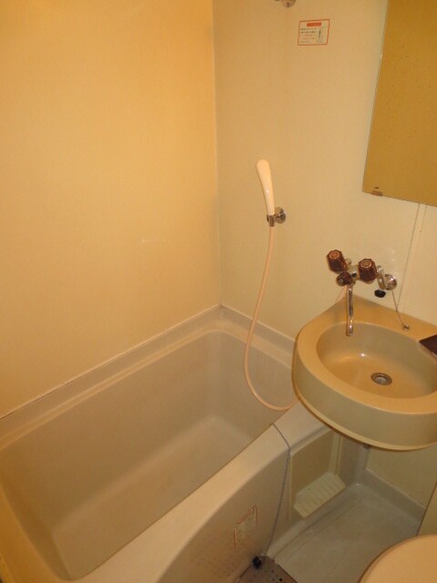 レッドボールコート上鳥羽の物件内観写真