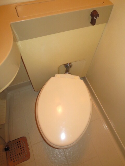 レッドボールコート上鳥羽の物件内観写真