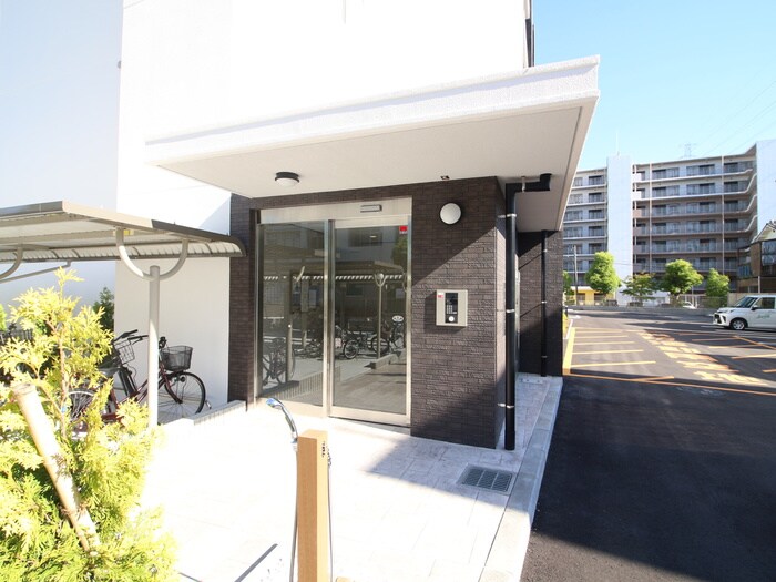 グラシス池尻の物件外観写真