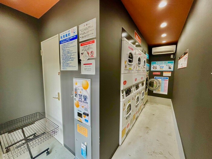 ノイヴェル小路の物件外観写真