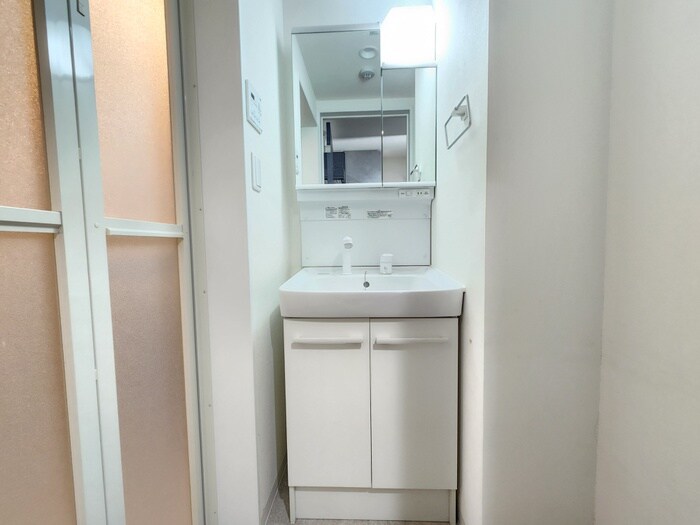 ノイヴェル小路の物件内観写真