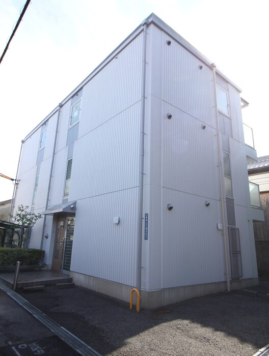 エールハウスの物件外観写真