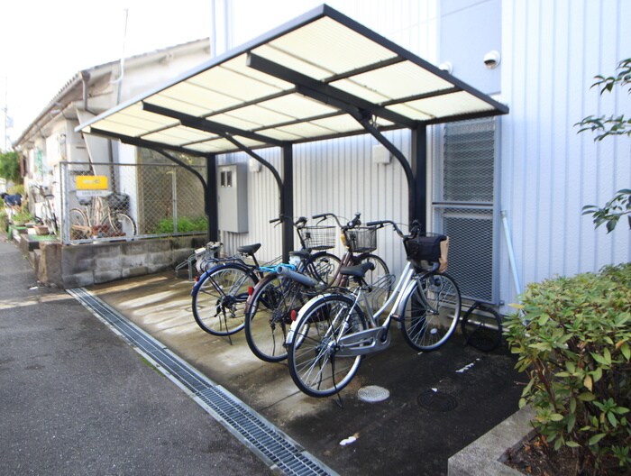 エールハウスの物件外観写真