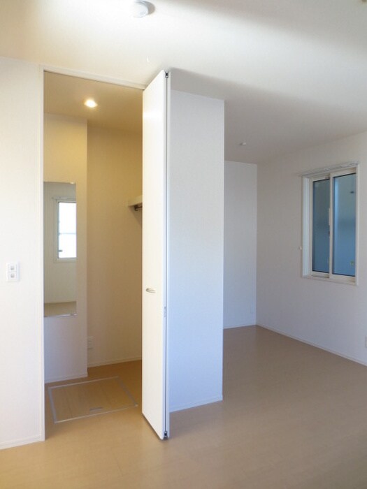 メゾンルミエ－ルの物件内観写真