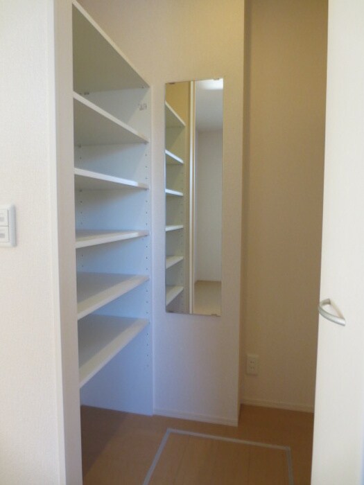 メゾンルミエ－ルの物件内観写真