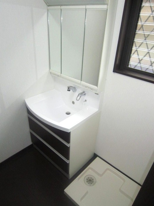 鴬の森町1貸家の物件内観写真