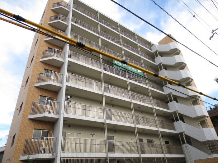 クリスタルコ－トの物件外観写真