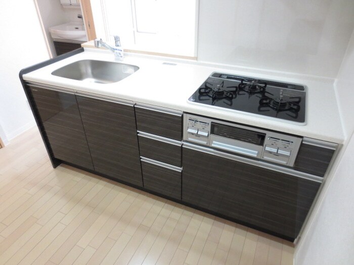 クリスタルコ－トの物件内観写真