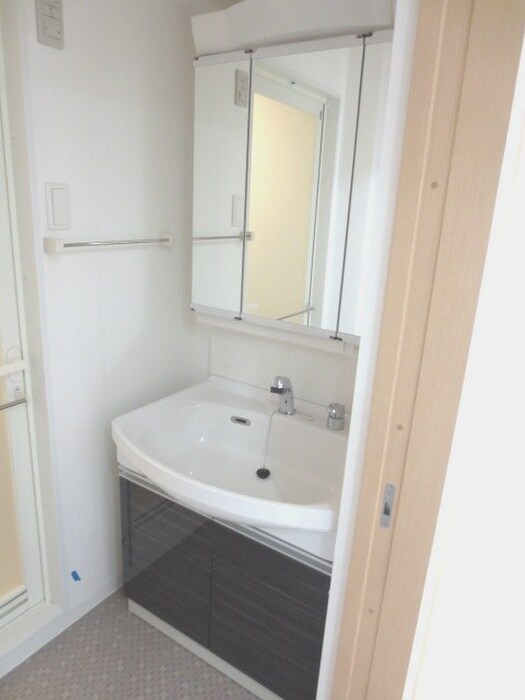 クリスタルコ－トの物件内観写真