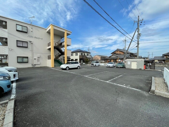 パストラルコートの物件外観写真