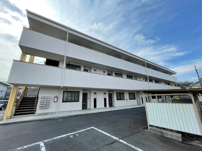 パストラルコートの物件外観写真