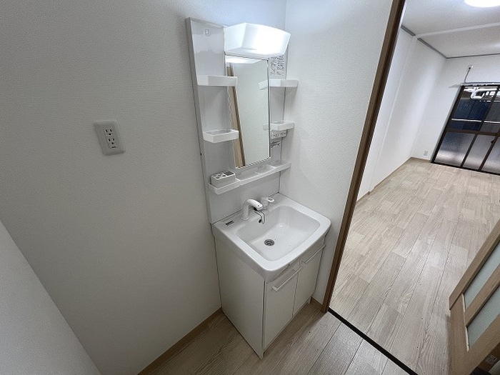 三熊ハイツ渚２号の物件内観写真