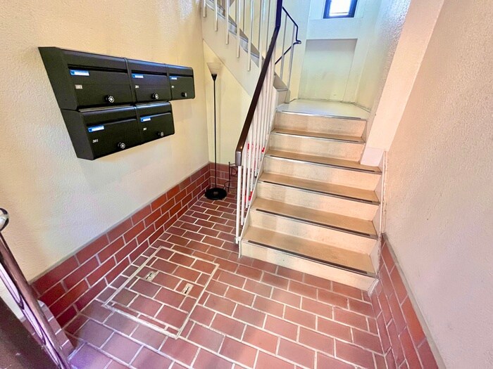 ラピ－ヌ甲東の物件外観写真