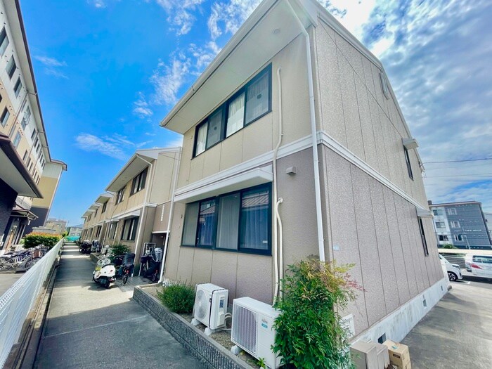 Ｍボナール　Ａ棟の物件外観写真