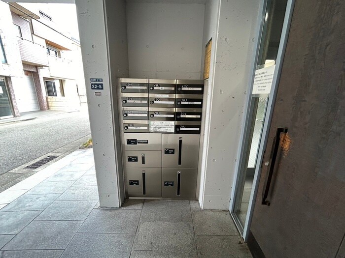 22番館の物件外観写真