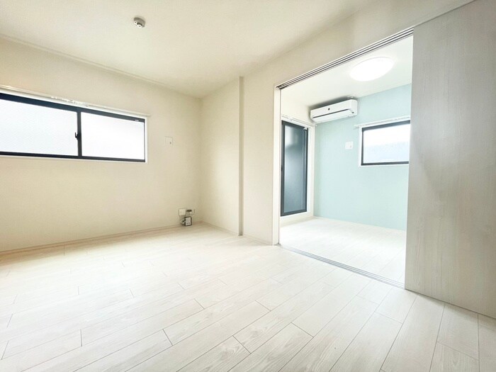 ハーモニーテラス納所町の物件内観写真