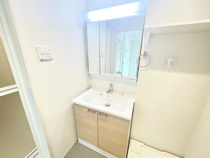 ハーモニーテラス納所町の物件内観写真