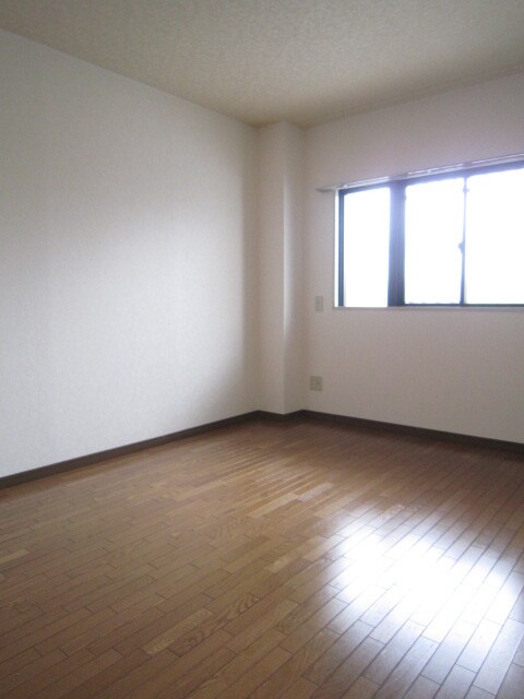 ハイツロイヤルジェムの物件内観写真