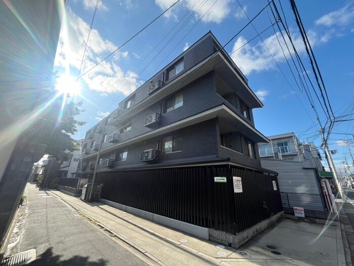 i.レジデンス御所北の物件外観写真