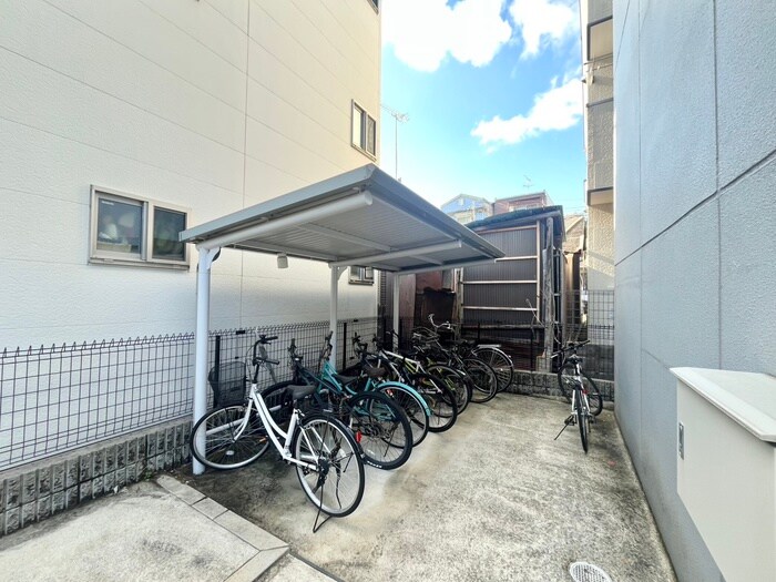 i.レジデンス御所北の物件外観写真