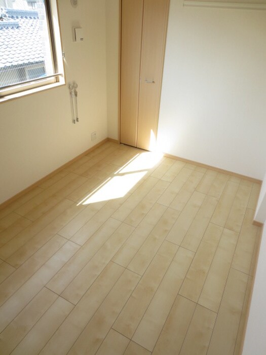 i.レジデンス御所北の物件内観写真