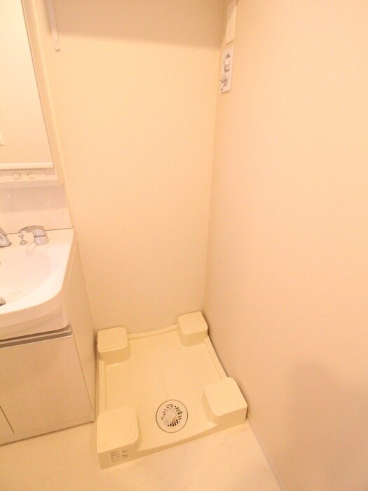 ﾌｧｰｽﾄﾌｨｵｰﾚ神戸駅前(301)の物件内観写真