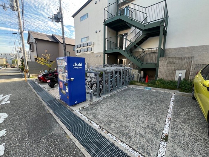 Ｐスマイルカーサ　バラ公園の物件外観写真