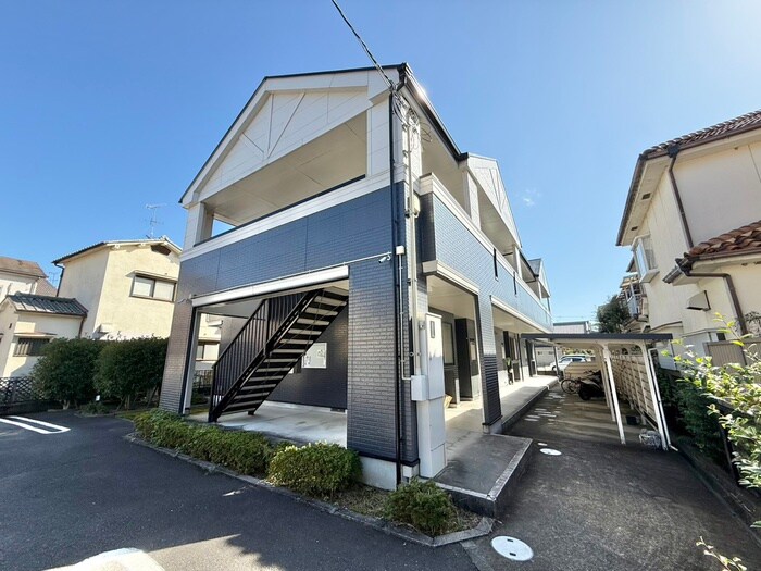 パ－クサイドフラットの物件外観写真