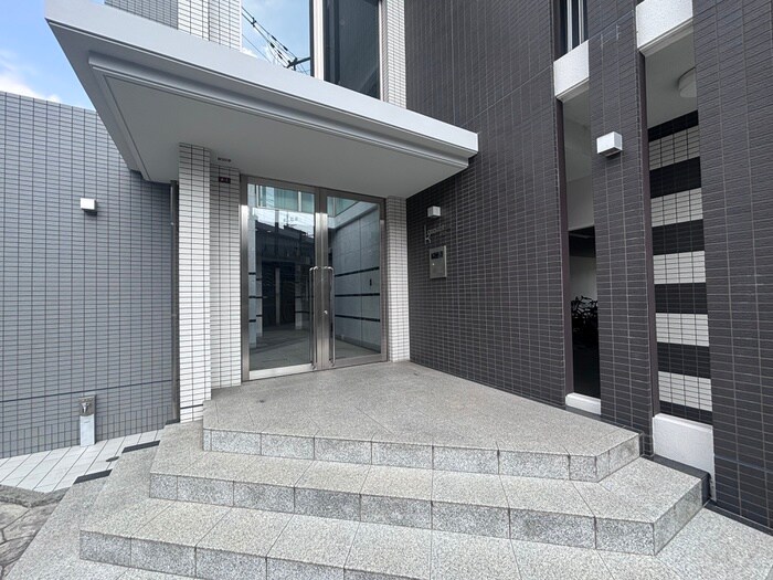 カンナビ－ノの物件外観写真