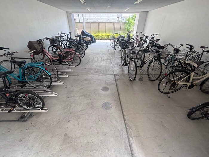 カンナビ－ノの物件外観写真