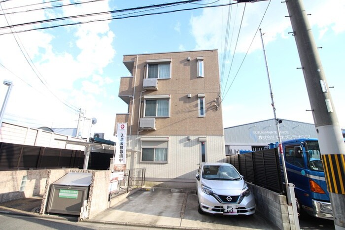 メゾン・ド・プルミエールの物件外観写真