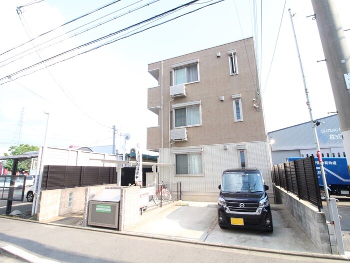 メゾン・ド・プルミエールの物件外観写真