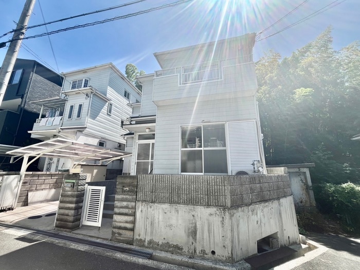 打上南町貸家の物件外観写真