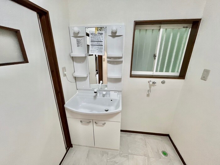 打上南町貸家の物件内観写真