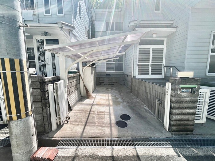 打上南町貸家の物件外観写真