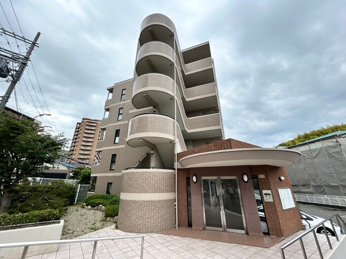 アドヴァンスコート緑地の物件外観写真