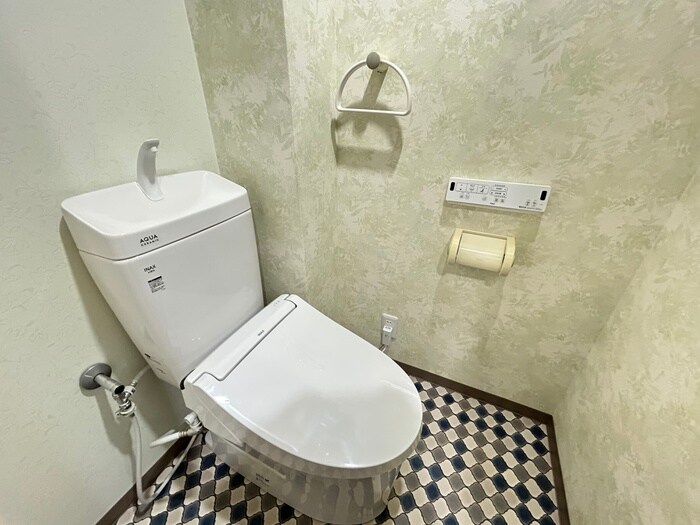 アドヴァンスコート緑地の物件内観写真